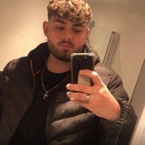 Meet your Posher, Tom